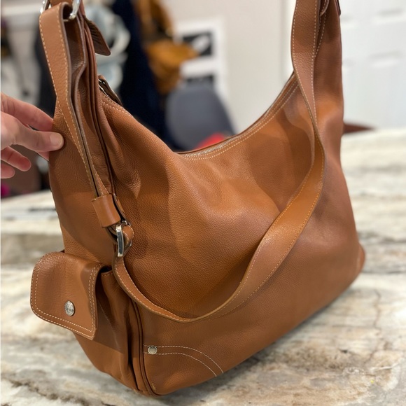 Longchamp Handbags - Large leather Longchamp shoulder bag EUC